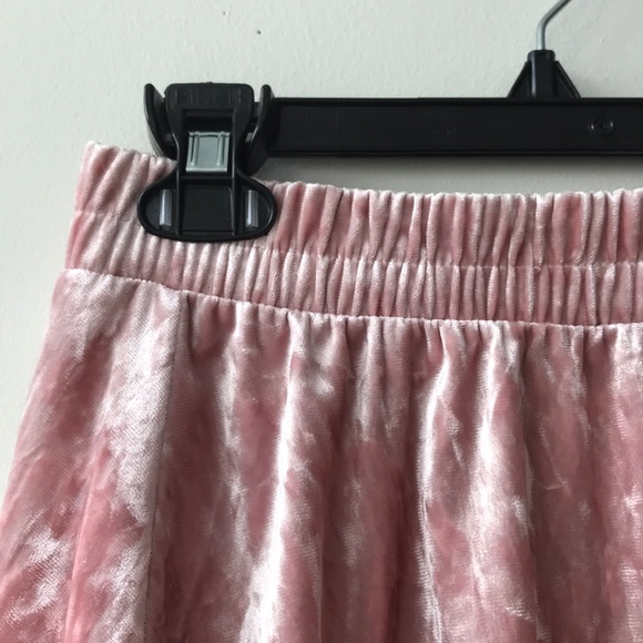 💖!! LAST CHANCE!!! 
Pink skater skirt - Picture 2 of 5